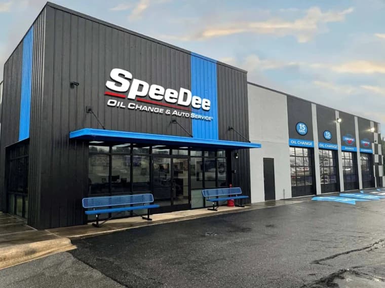 Auto Service Oil Change